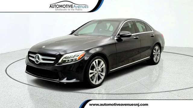 2019 Mercedes-Benz C-Class C 300 Sedan w/ Premium Pkg, Heated Seats & 18'' Wheels