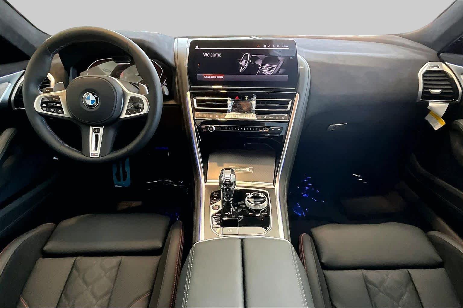 New 2026 Oxford Green Metallic BMW M850i image 5