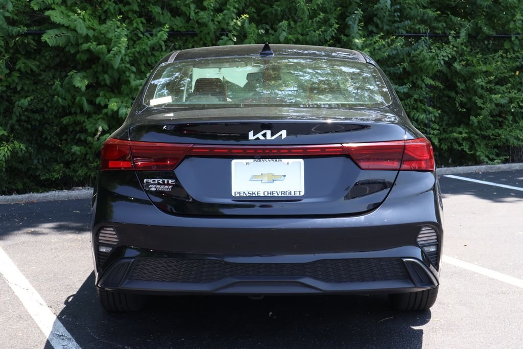 2024 Kia Forte LXS - Photo 6