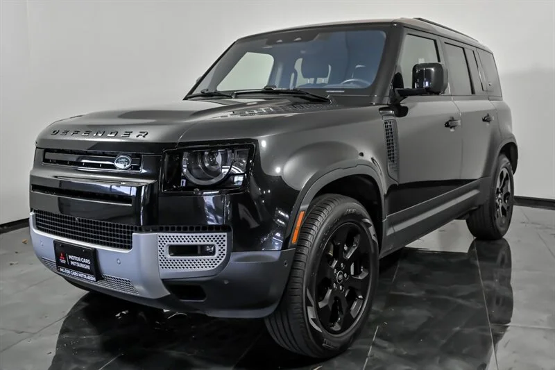 Used 2022 Santorini Black Metallic Land Rover 110 SE image 5