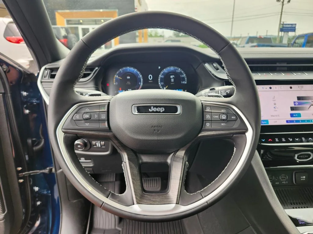 New 2026 Fathom Blue Pearlcoat Jeep Limited Reserve image 29