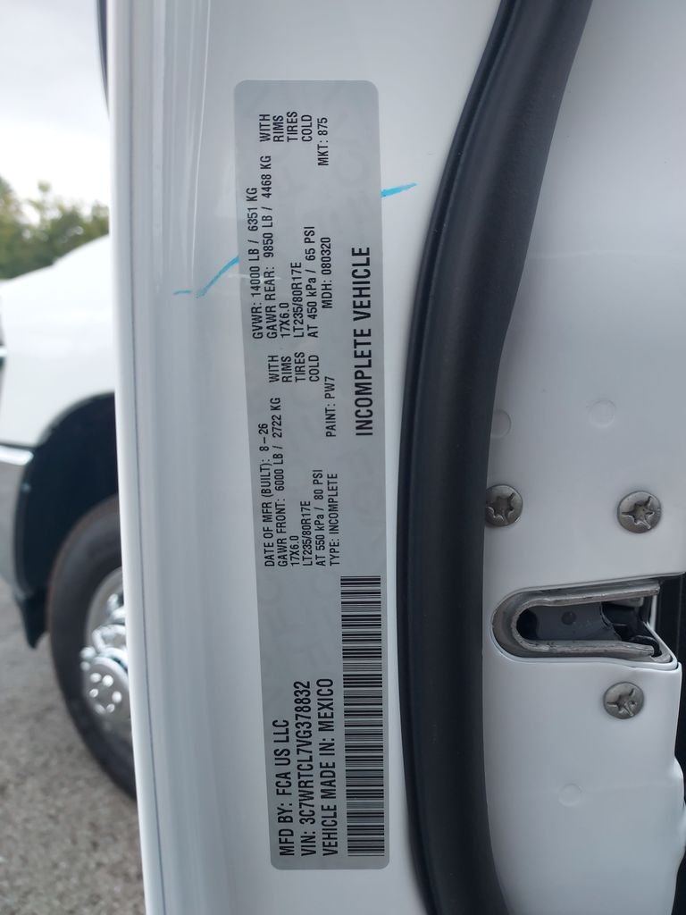 New 2027 Bright White Clearcoat RAM Tradesman image 23