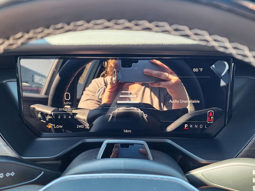 2026 GMC Acadia Denali Ultimate - Photo 28