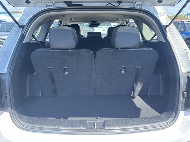 Used 2024 White Pearl Kia S image 7