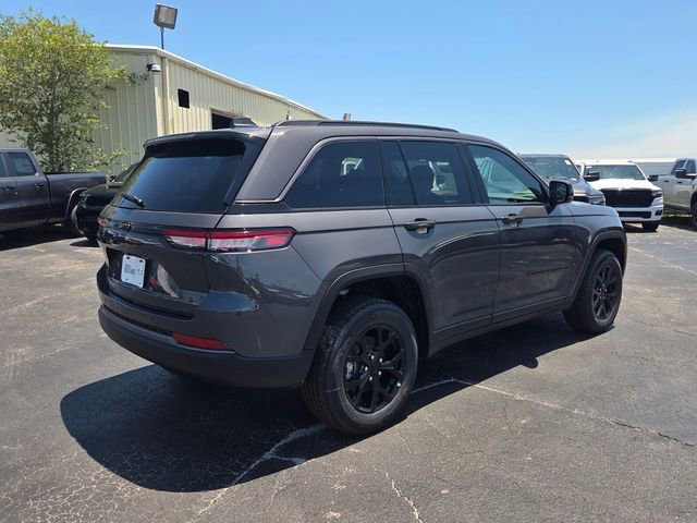 New 2026 Baltic Gray Metallic Clearcoat Jeep Laredo Altitude image 11