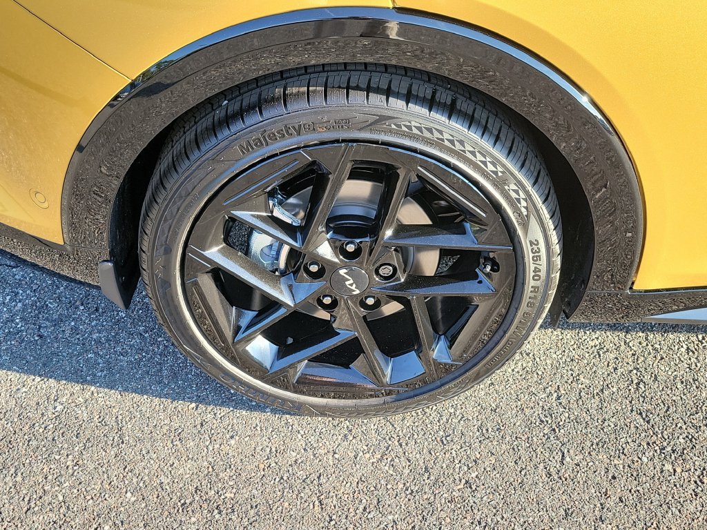 New 2026 Sparkling Yellow Kia GT-Line Turbo image 38
