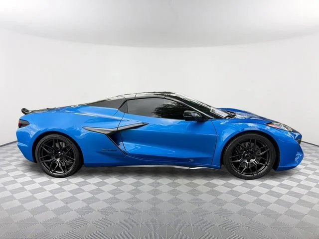 Used 2024 Riptide Blue Metallic Chevrolet 2LZ image 4