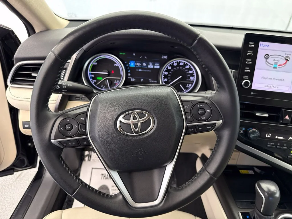 Used 2022 Black Toyota XLE image 24