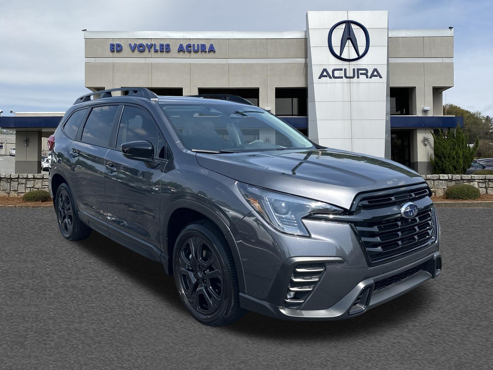 Used 2025 Magnetite Gray Metallic Subaru Onyx Edition Touring image 3