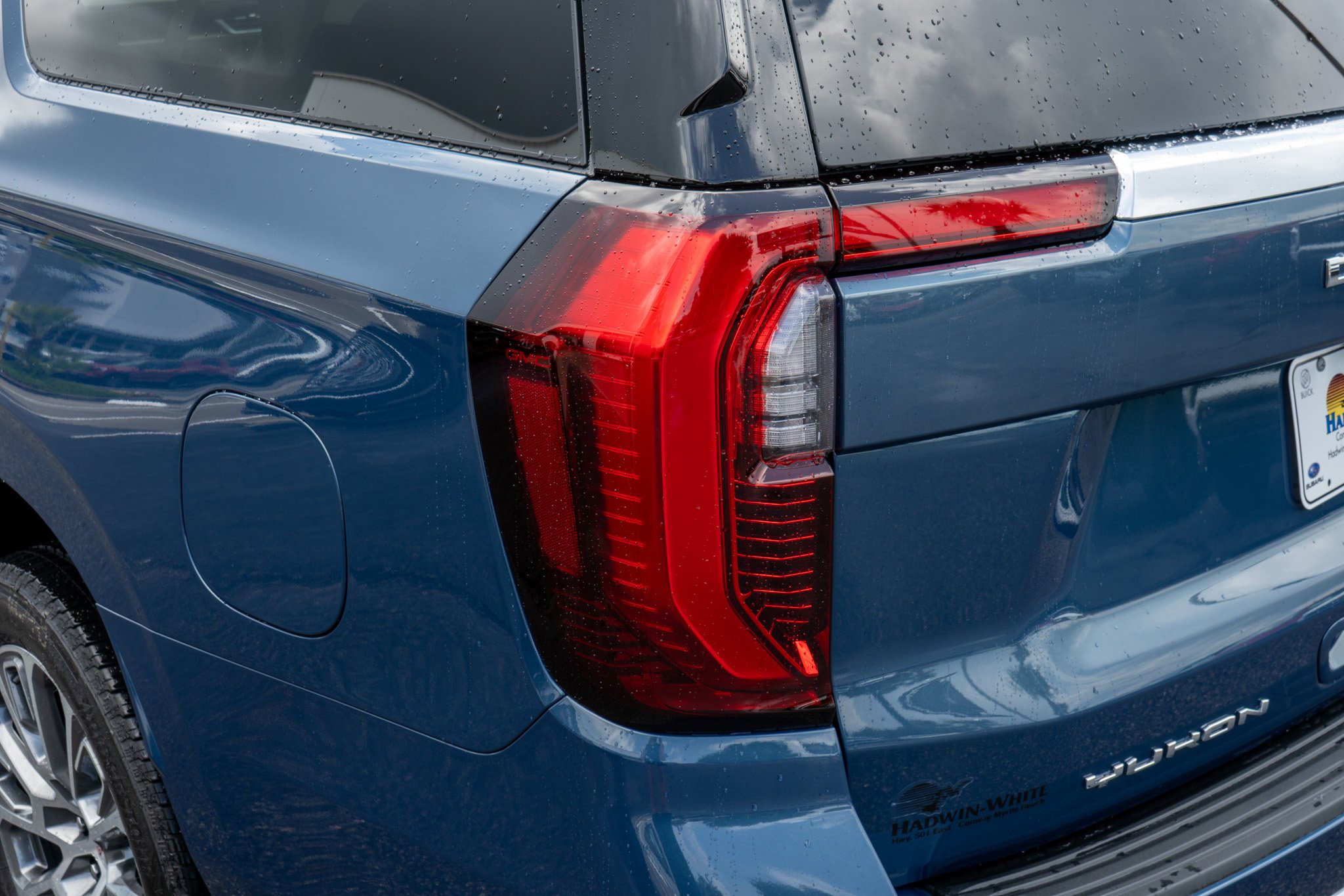 2026 GMC Yukon XL Denali - Photo 10