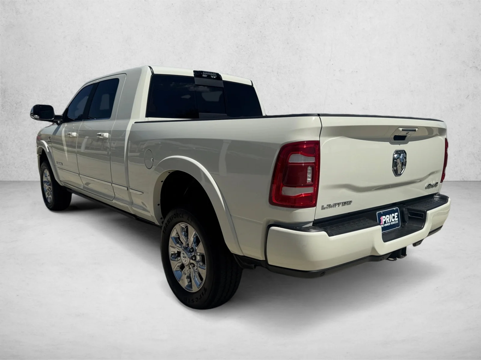 Used 2021 Pearl White RAM Limited image 7