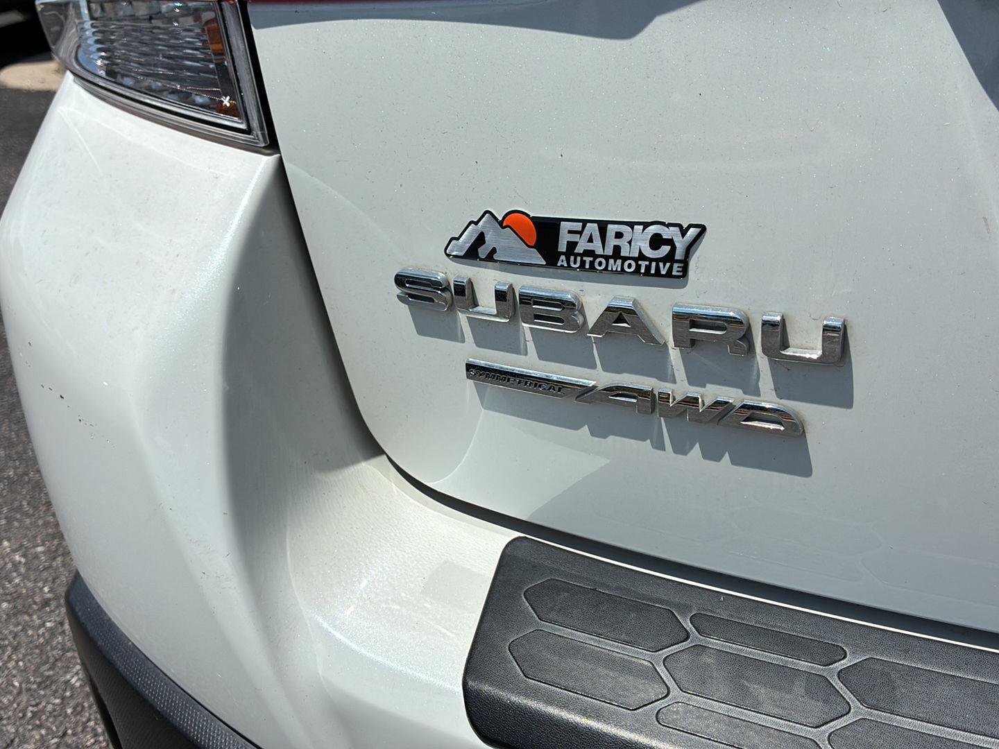 Used 2021 Crystal White Pearl Subaru Premium image 10