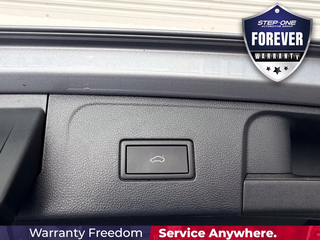 Used 2025 Black Volkswagen 2.0T SE w/Technology image 32