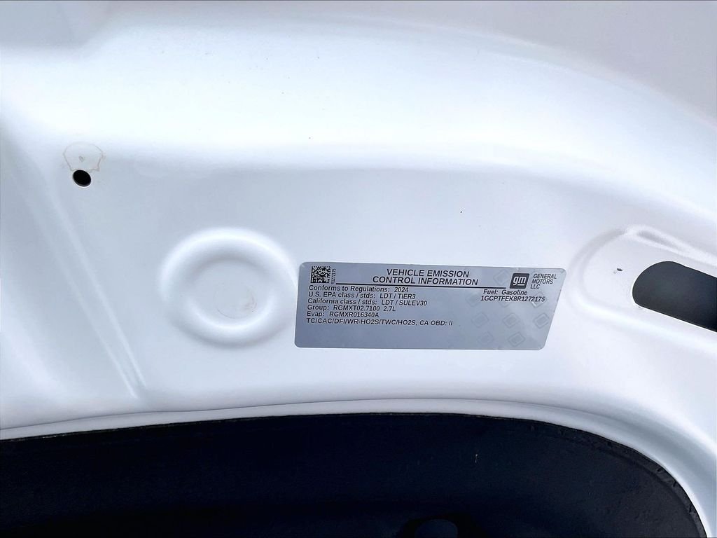 Used 2024 White Chevrolet ZR2 image 34