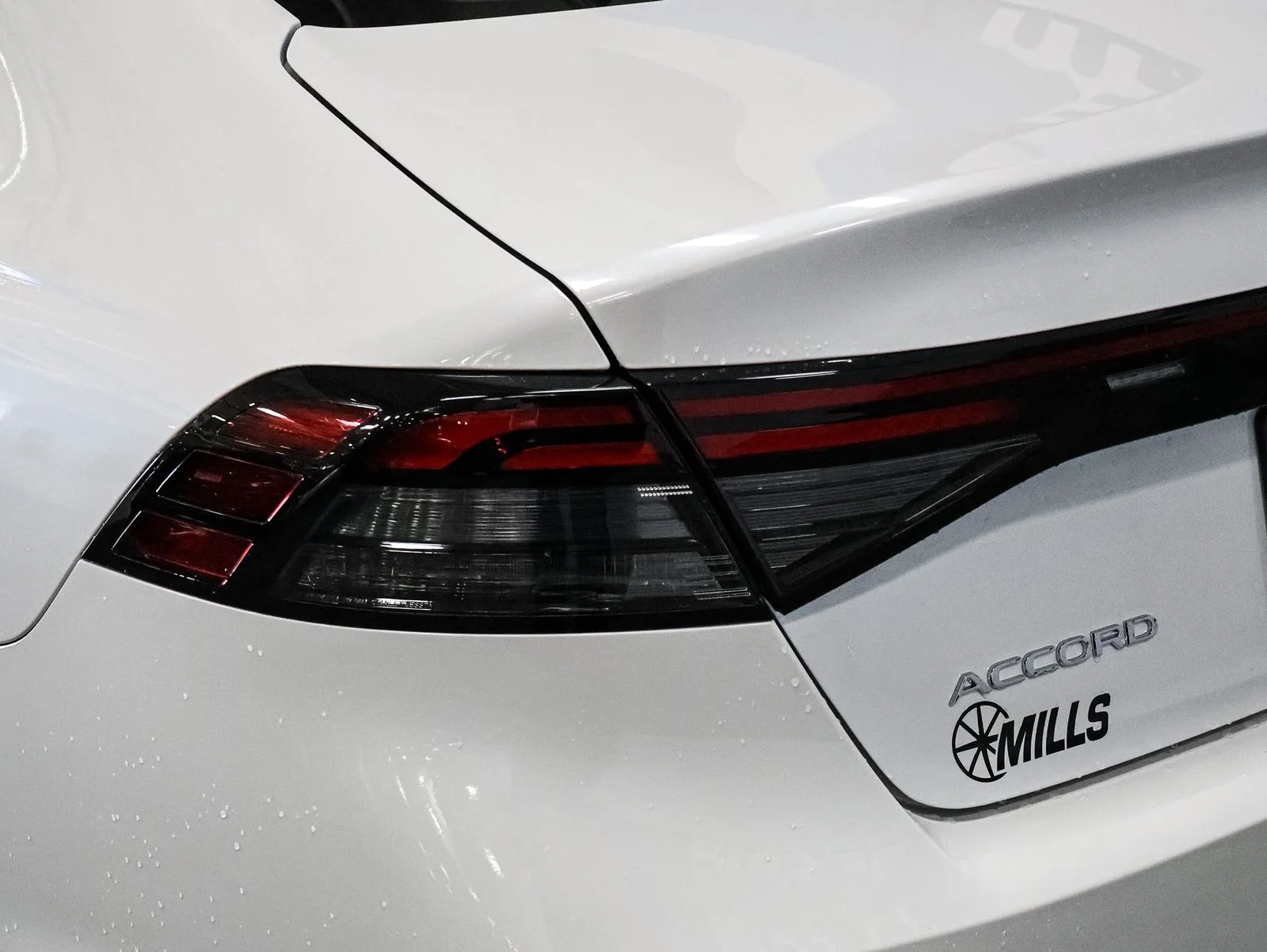 New 2026 Platinum White Pearl Honda LX image 15