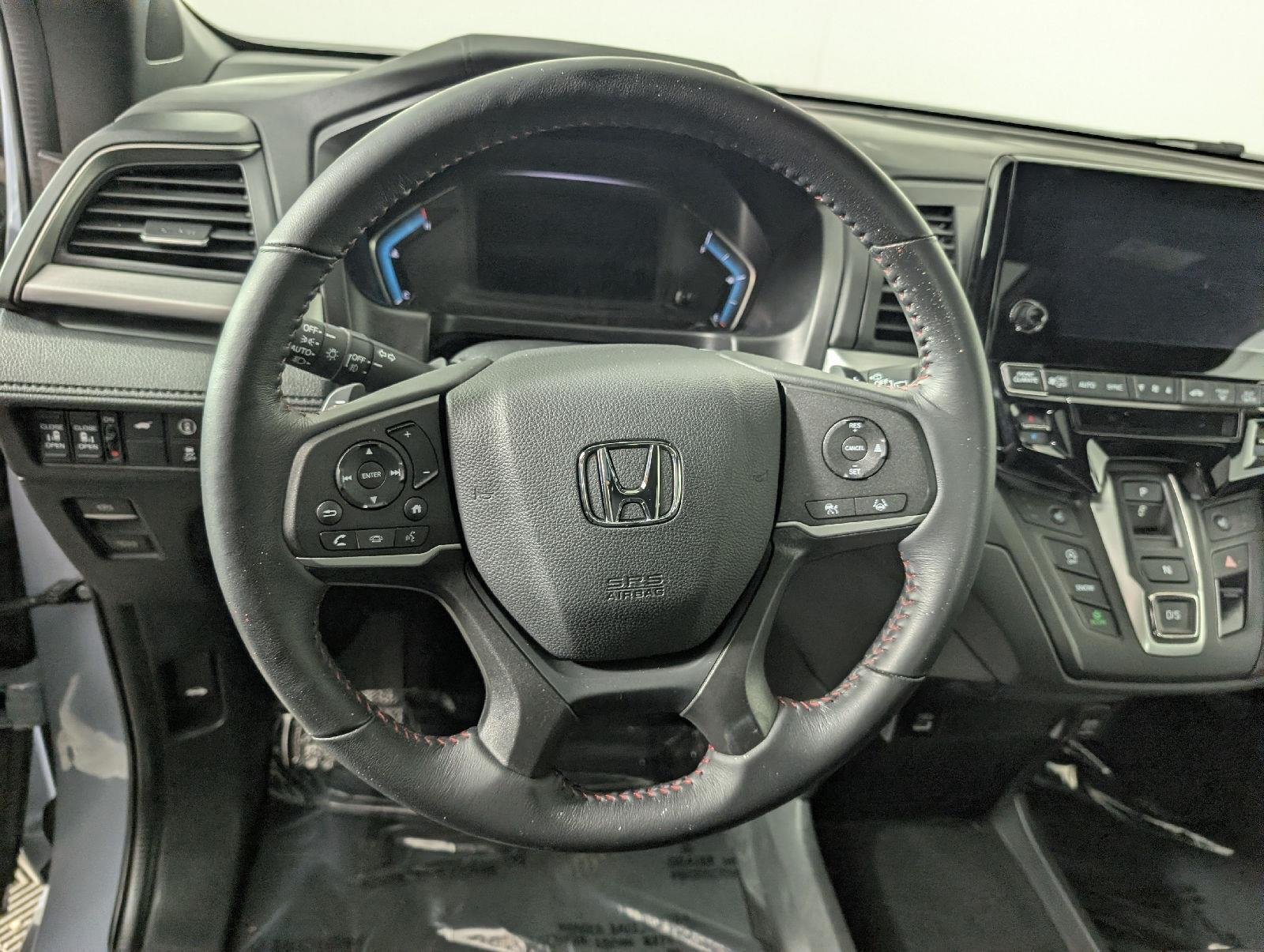 2024 Honda Odyssey SPORT - Photo 17
