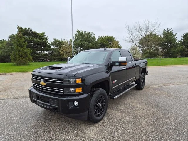 2015 Chevrolet Silverado HD LTZ 4WD Crew Cab Standard Box's photo