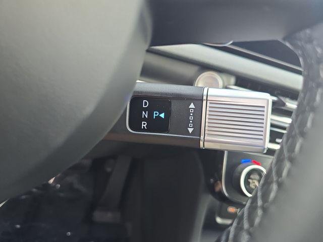 New 2026 White Hyundai SEL Convenience image 19