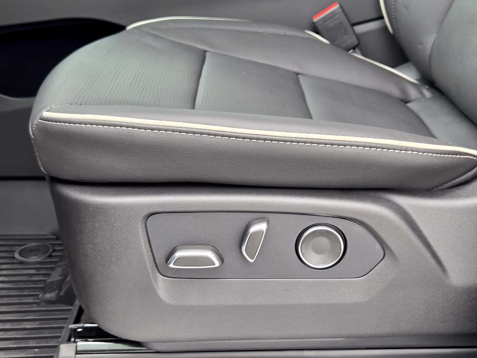 New 2026 Deep Sea Metallic Cadillac Sport image 17