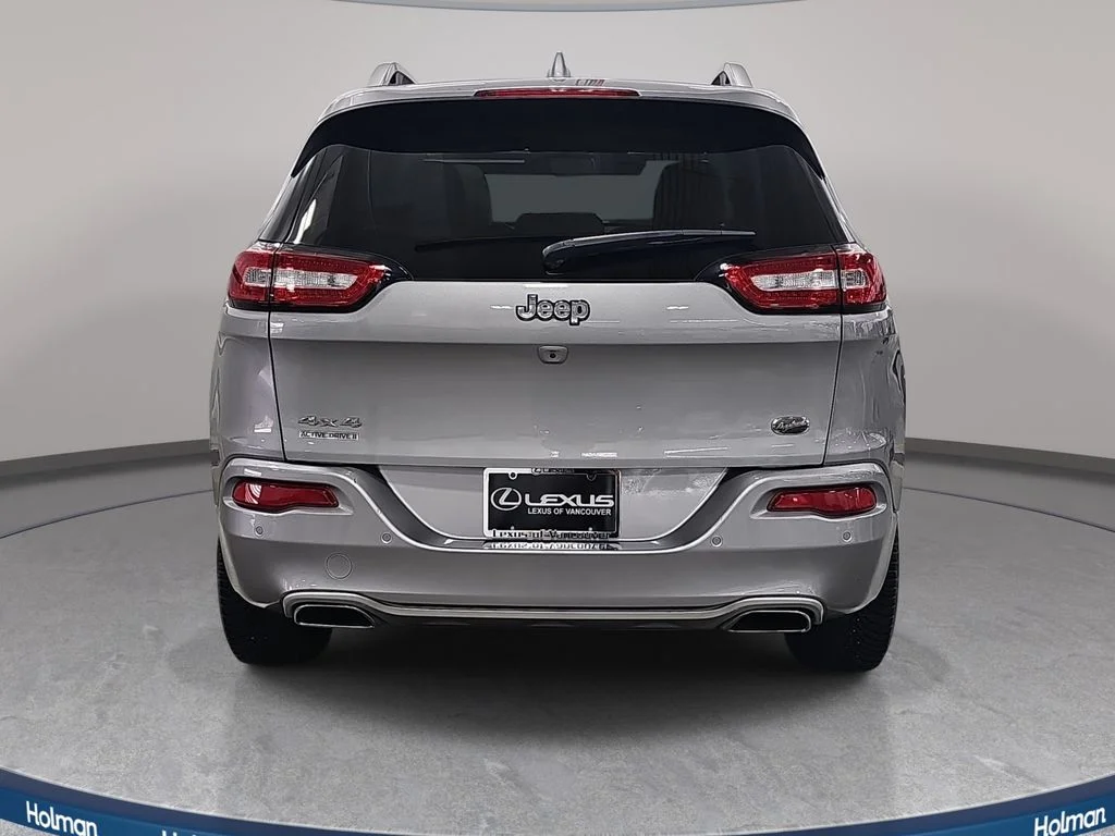 Used 2017 Silver Jeep Overland image 7