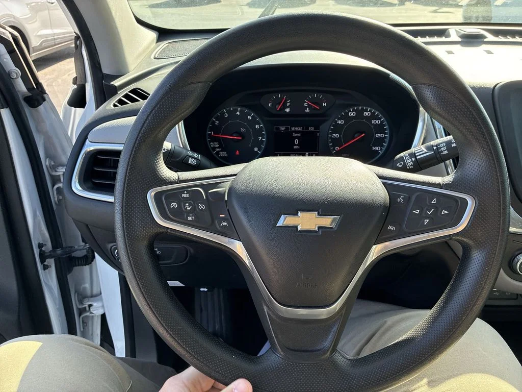 Used 2022 White Chevrolet LS image 14