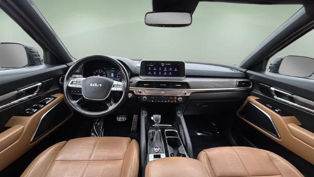 Used 2022 Black Kia SX image 16