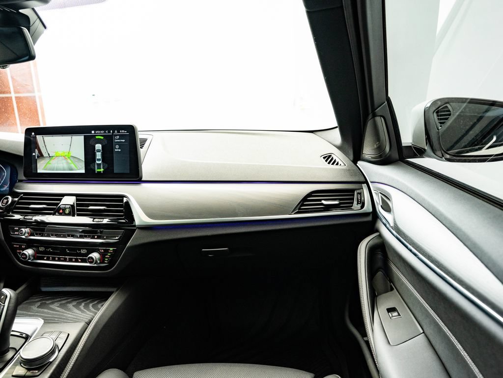 Used 2023 Alpine White BMW 530i xDrive image 47