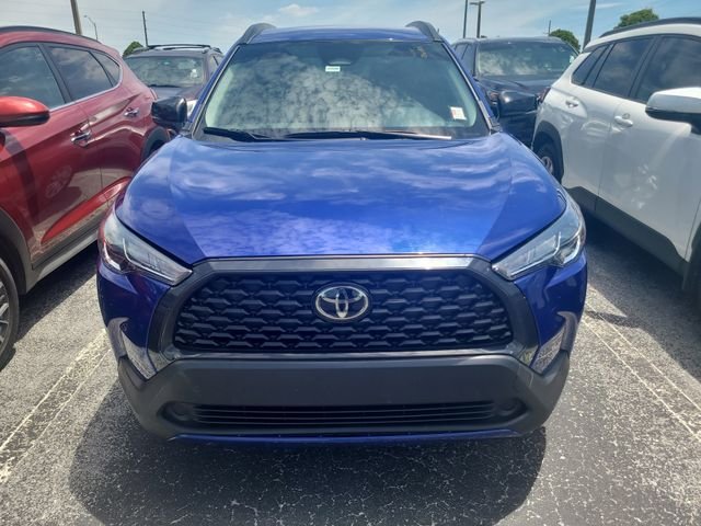 Used 2025 Blue Toyota LE image 1