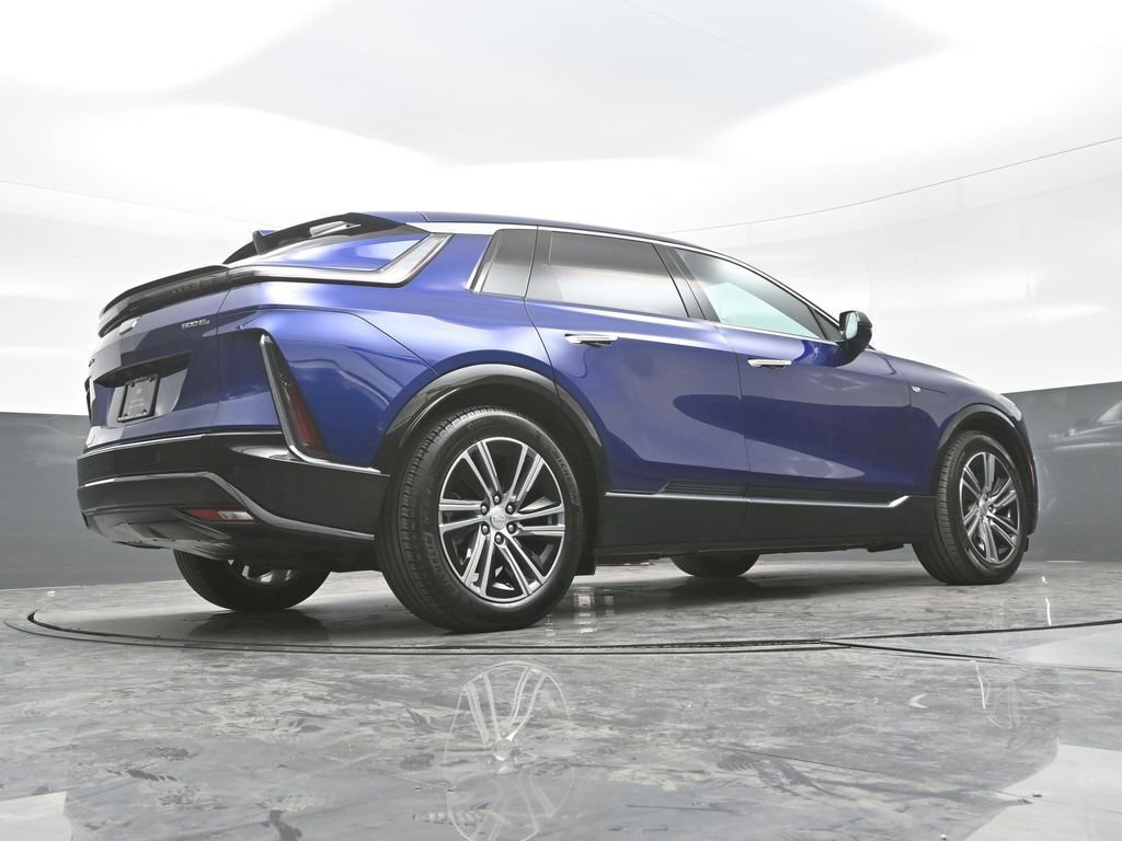 2024 Cadillac LYRIQ Luxury 1 - Photo 24