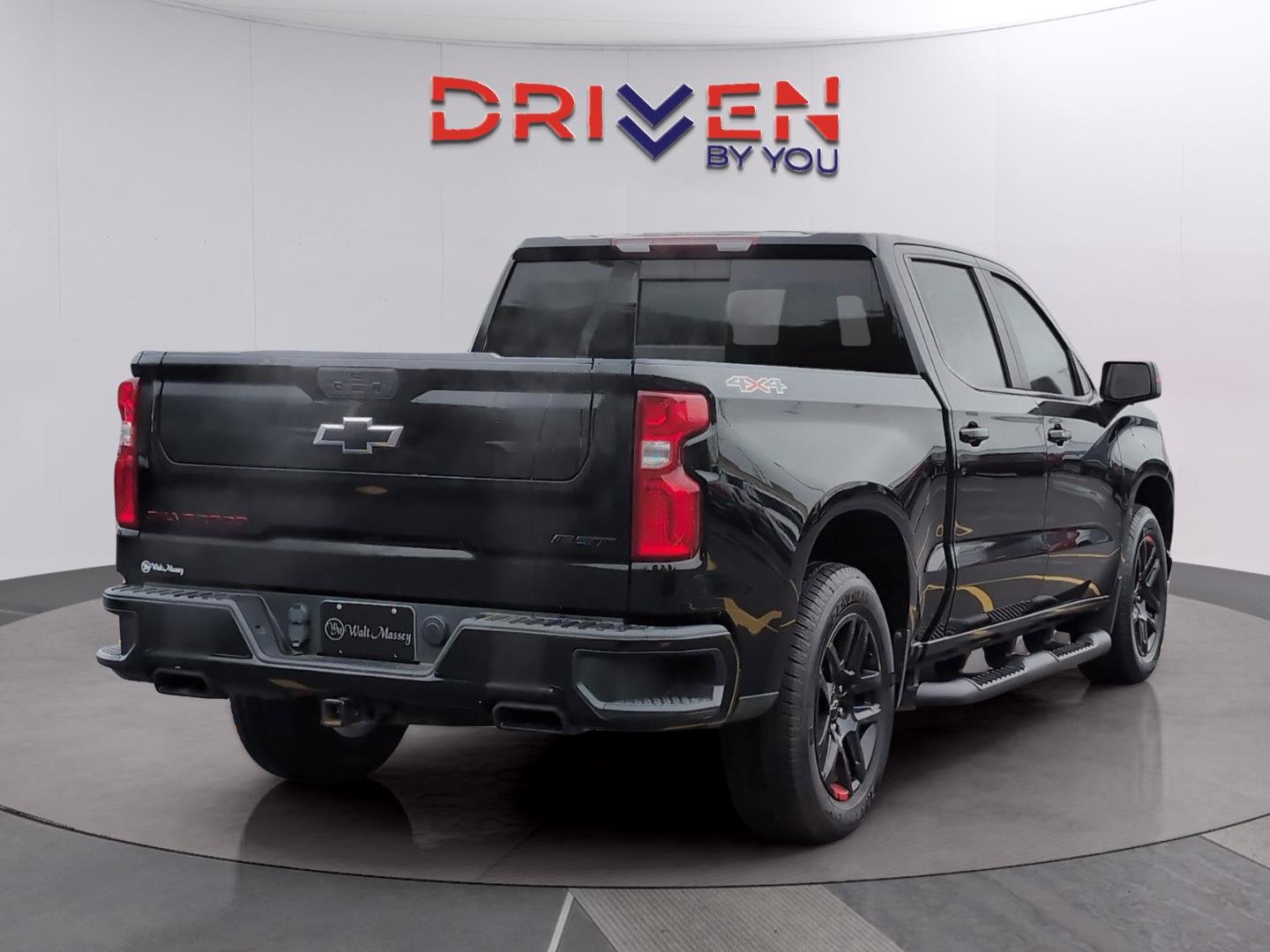 Used 2022 Black Chevrolet RST image 5
