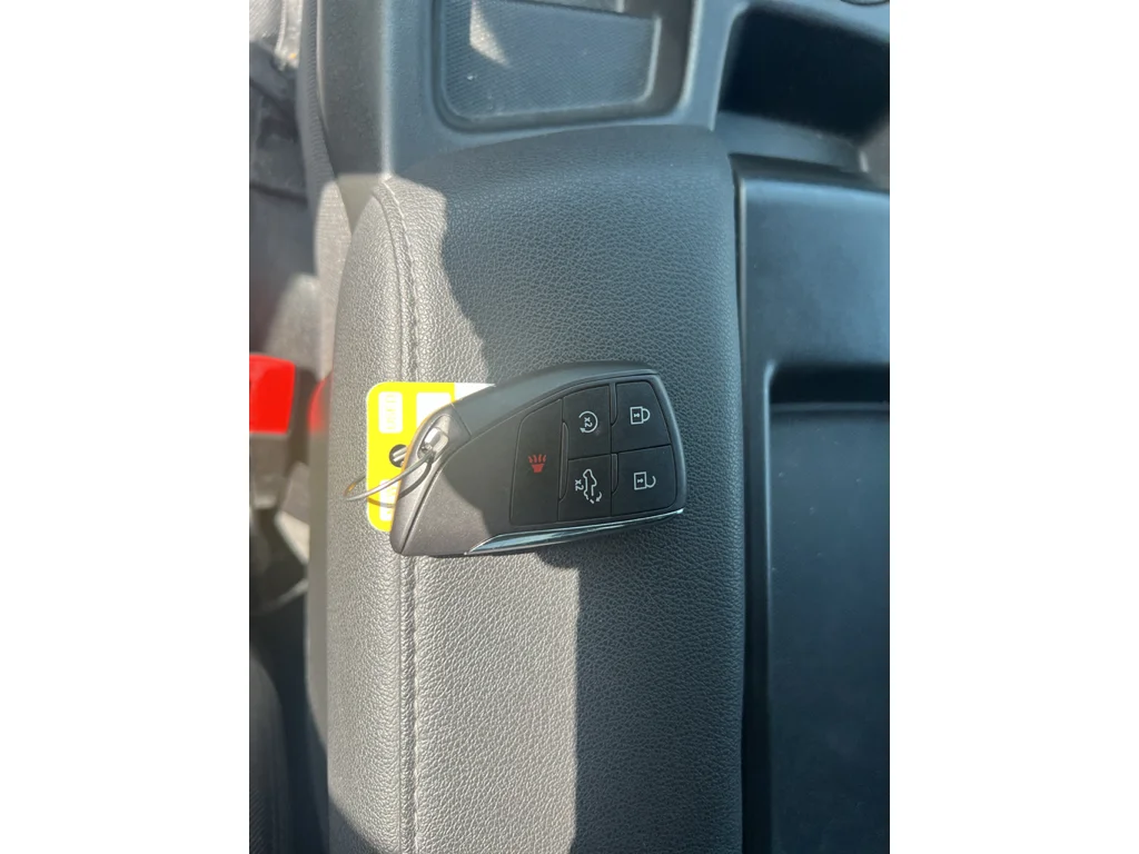 Used 2022 Summit White Chevrolet Custom Trail Boss image 13