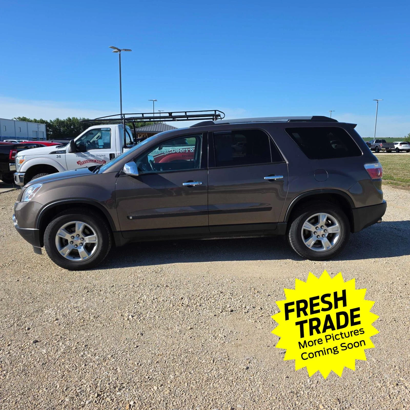 Used 2010 GMC Acadia SLE with VIN 1GKLRKED1AJ136339 for sale in Charles City, IA