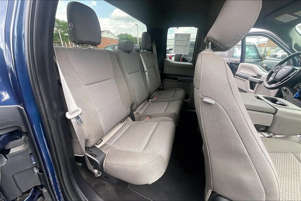 Used 2018 Blue Ford XLT image 26