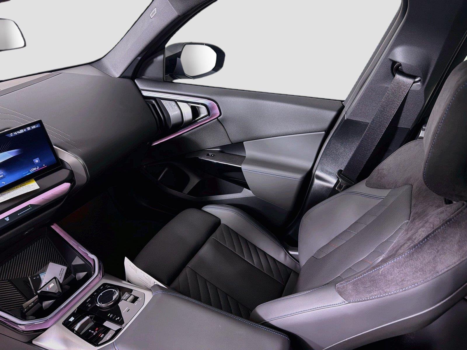 New 2026 Black Sapphire Metallic BMW 30 xDrive image 24