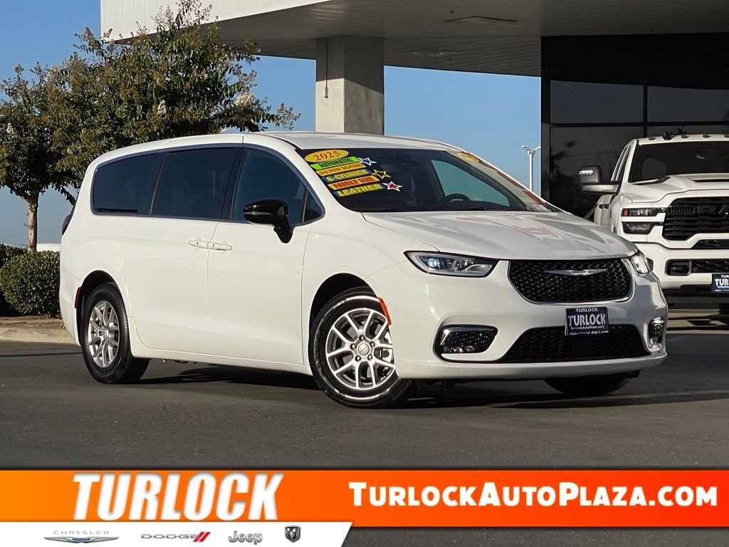 2025 Chrysler Pacifica
