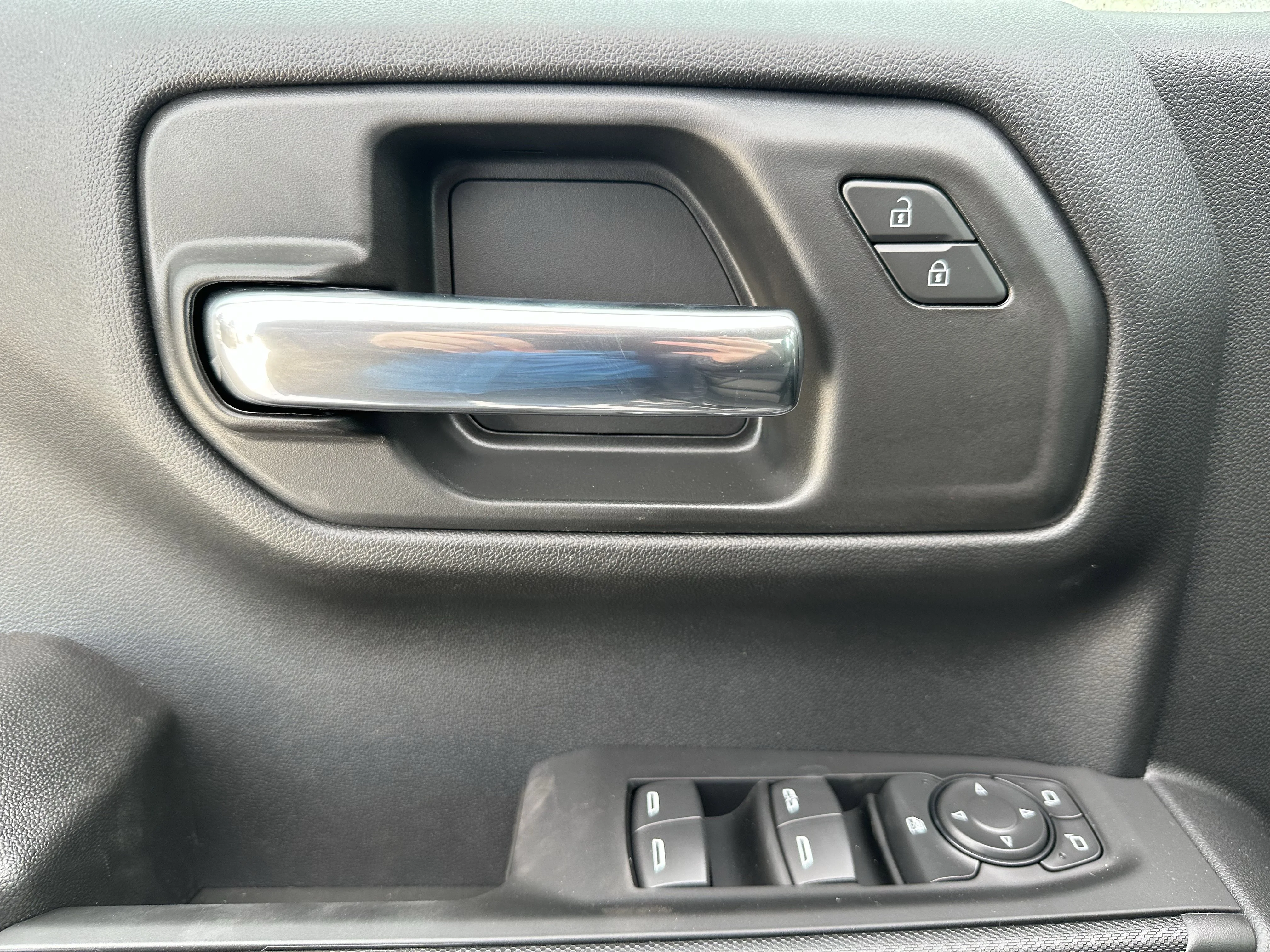 New 2026 Onyx Black GMC Pro image 8