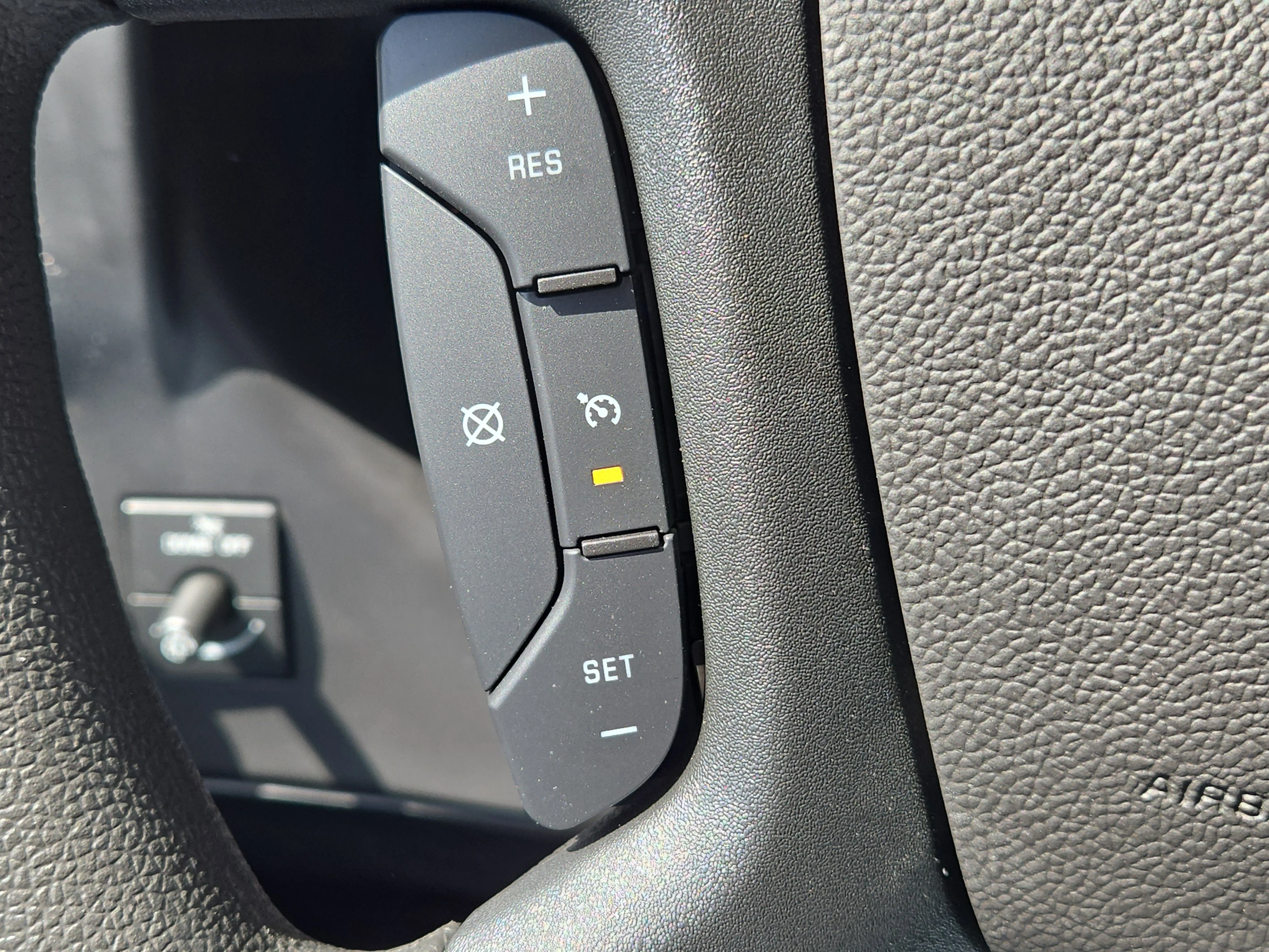 2025 Chevrolet Express Cargo Work Van - Photo 20