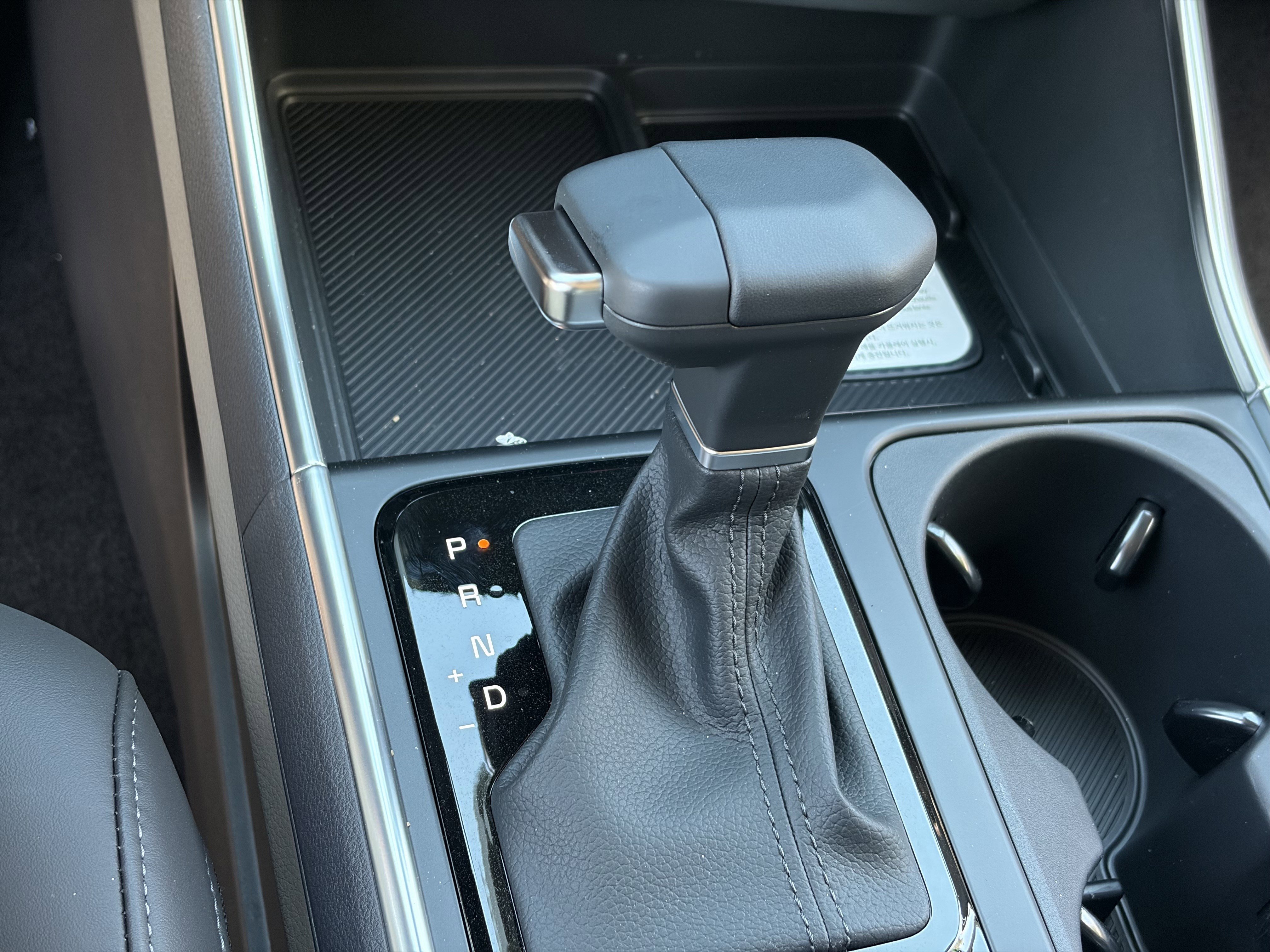 New 2026 Ceramic Silver Kia SX image 29