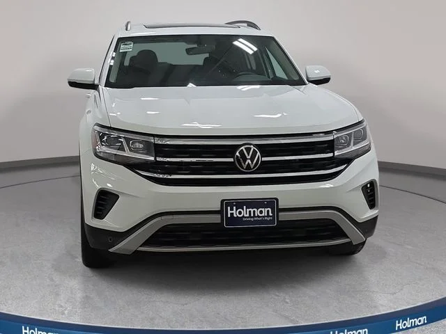 Used 2022 White Volkswagen 2.0T SE w/Technology image 3