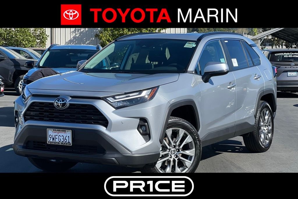 2025 Toyota RAV4 XLE Premium