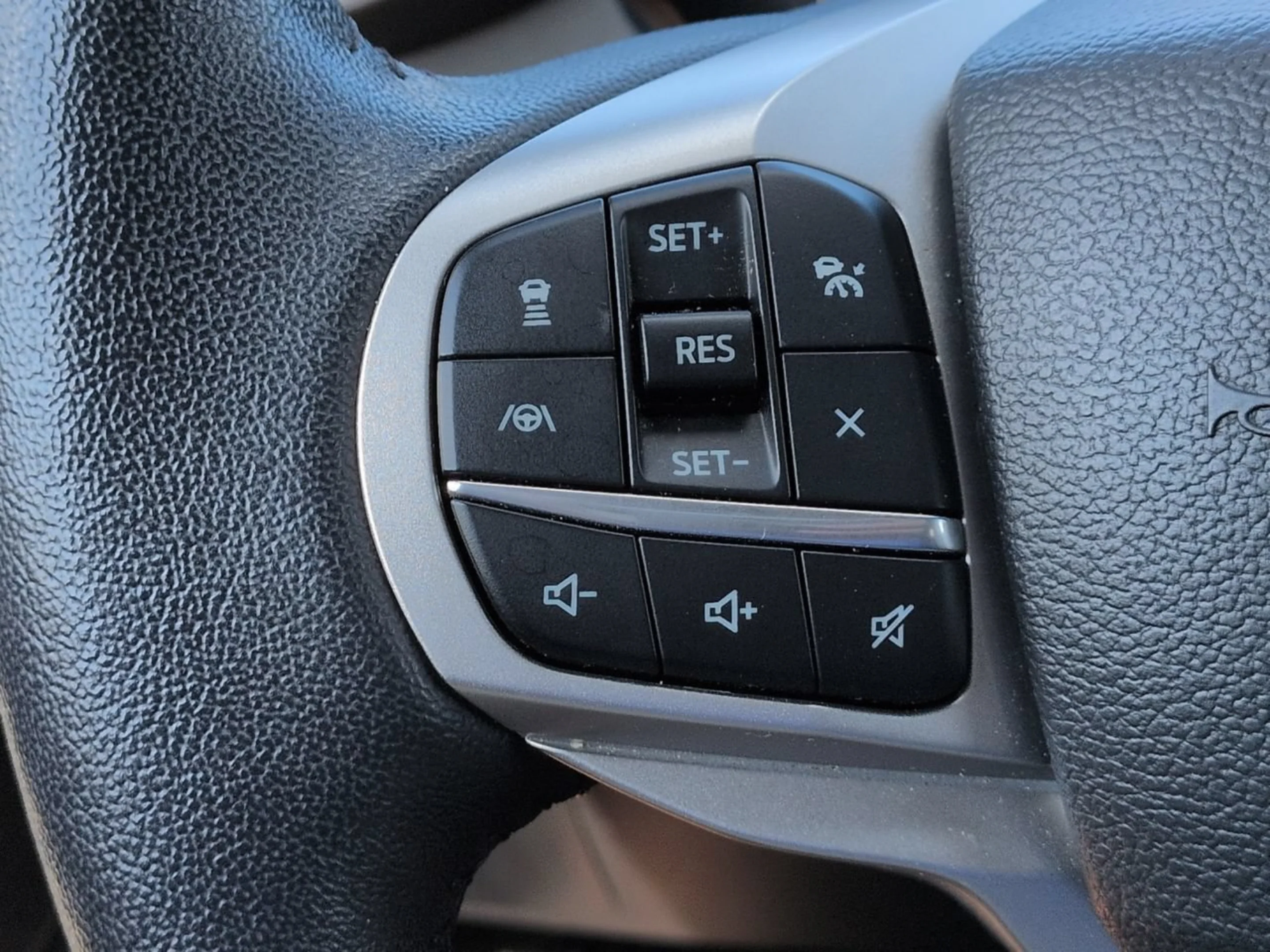 Used 2024 Gray Metallic Ford Limited image 25