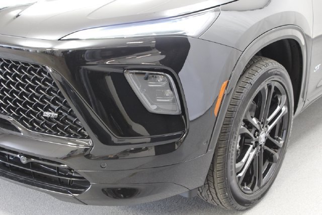 New 2026 Ebony Twilight Metallic Buick Sport Touring image 5