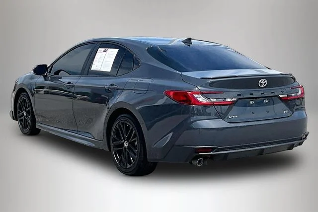 Used 2025  Toyota SE image 4