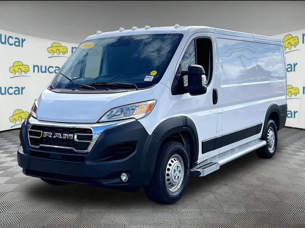 Used 2025 White Ram Base image 3