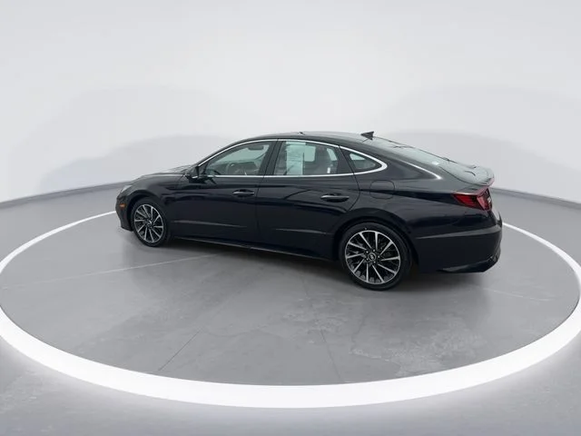 Used 2023 Blue Hyundai Limited image 6