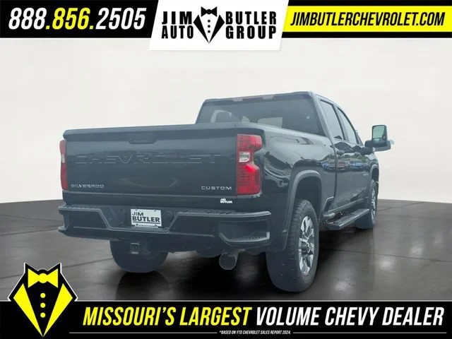Used 2026 Black Chevrolet Custom image 22