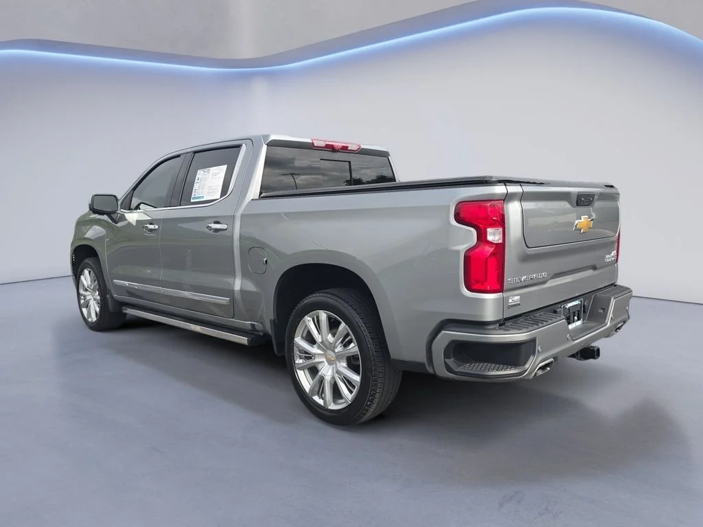 Used 2024 Sterling Gray Metallic Chevrolet High Country image 3