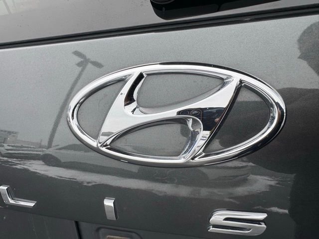 Used 2022 Green Hyundai Calligraphy image 34