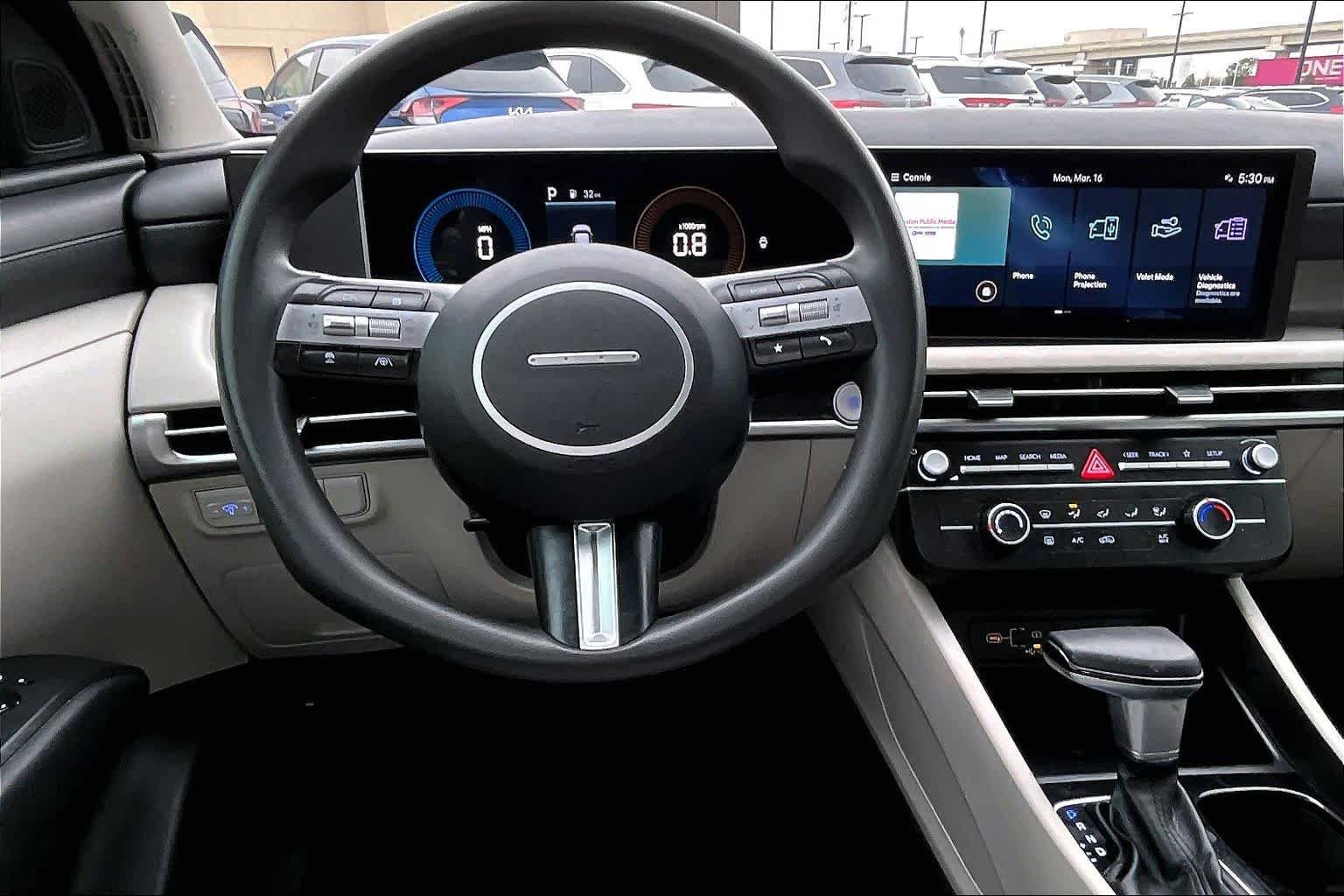 Used 2025 Shimmering Silver Hyundai SE image 6