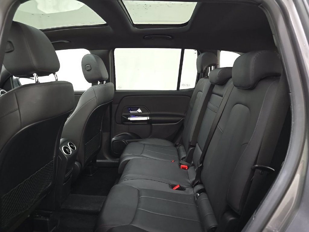 Certified Used 2024 Gray Mercedes-Benz GLB 250 image 10